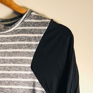 💕💰 SALE ✨ Striped Tee